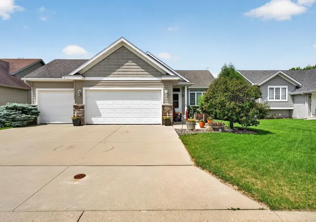 3rd image of 1753 Spruce Meadows Dr Se, Rochester, MN 55904 | MLS# 7101498