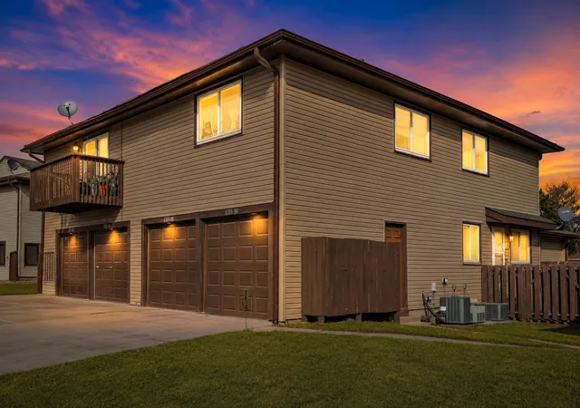 2nd image of 6311 84th Ct N, Brooklyn Park, MN 55445 | MLS# 7101504