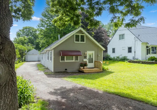 1st image of 1832 1st Ave Se, Rochester, MN 55904 | MLS# 7101522