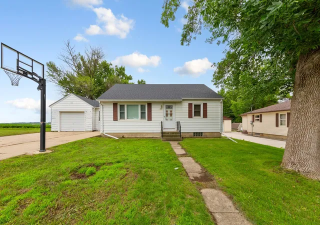 Homes for sale in New Richland, MN | 531 1St St Sw, New Richland, MN 56072 | MLS# 7101541