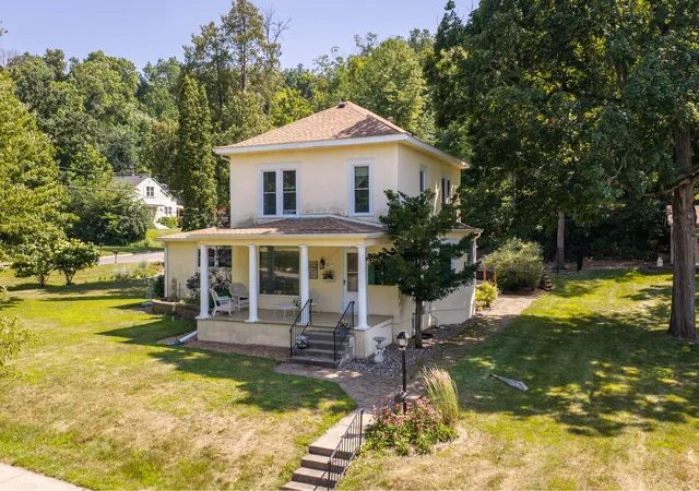 1st image of 201 W Colvill St, Cannon Falls, MN 55009 | MLS# 7101571