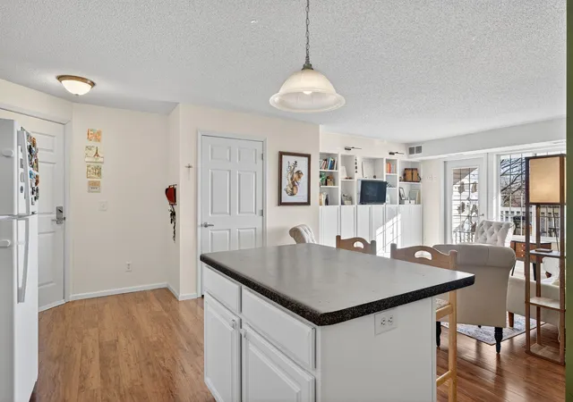 2nd image of 1976 29th Pl Nw #201, Rochester, MN 55901 | MLS# 7101600