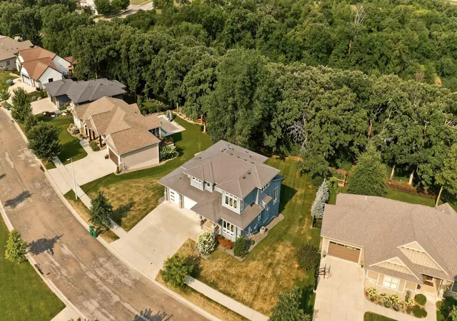 Photo 4 of Sale Pending at 4275 Stone Crst Ln NE, Rochester, MN 55906 | MLS# 7101615 | Listing updated on 2026-08-17