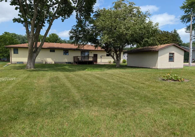 Homes for sale in Wells, MN | 600 8Th St Sw, Wells, MN 56097 | MLS# 7101634