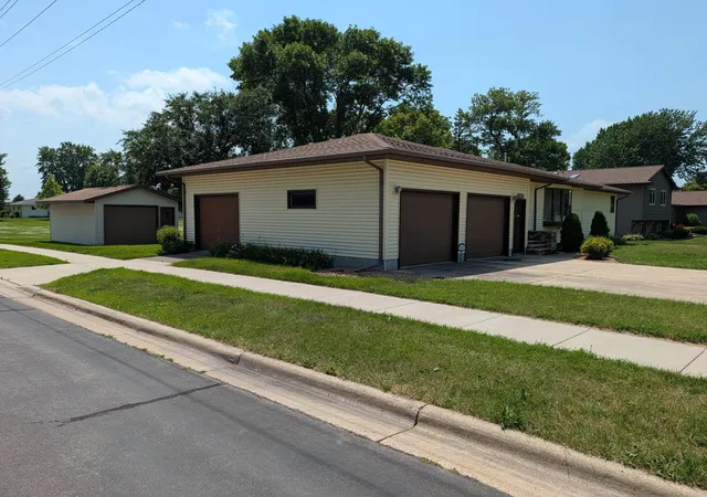 Homes for sale in Wells, MN | 600 8Th St Sw, Wells, MN 56097 | MLS# 7101634