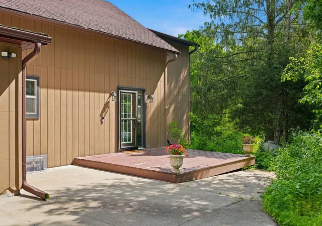 4th image of 146 Green Spring Rd, Red Wing, MN 55066 | MLS# 7101654