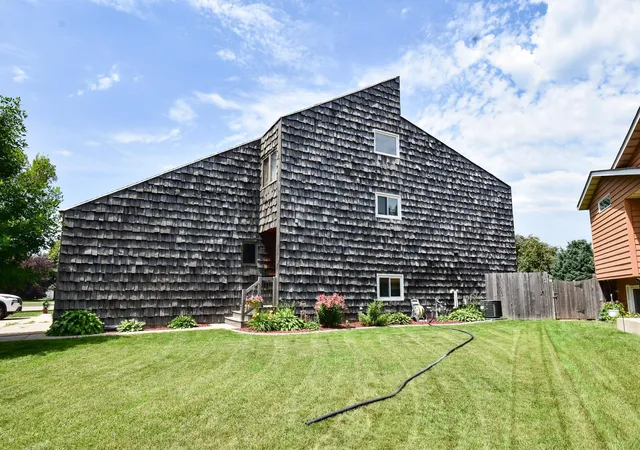 3rd image of 608 37Th Ave S, Moorhead, MN 56560 | MLS# 7101664