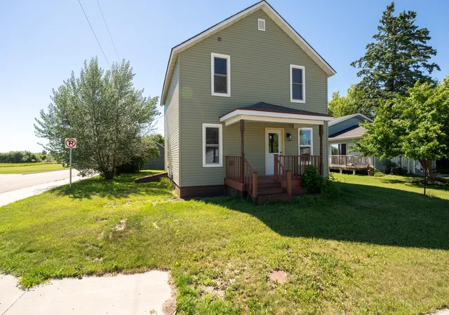 3rd image of 541 5Th St Se, Deer River, MN 56636 | MLS# 7101681