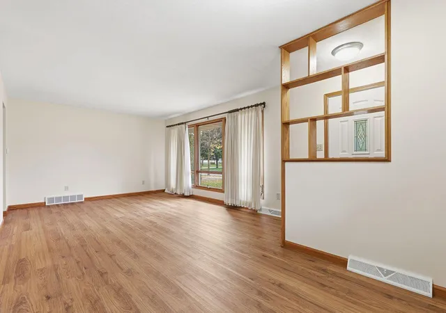 Photo 3 of Single family home for sale at 2105 Centennial Dr, Saint Cloud, MN 56303 | MLS# 7101697 | Listing updated on 2026-10-20
