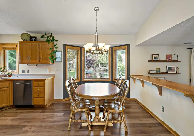 5th image of 1228 Heritage Dr, Shakopee, MN 55379 | MLS# 7101699