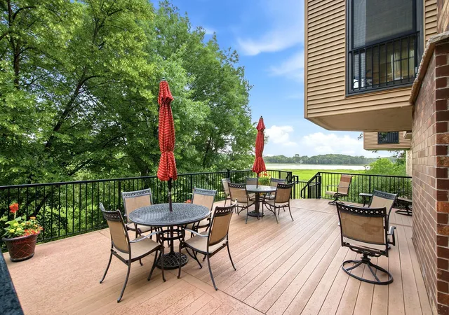 Homes for sale in Minnetonka, MN | 14319 Stewart Ln #207, Minnetonka, MN 55345 | MLS# 7101718