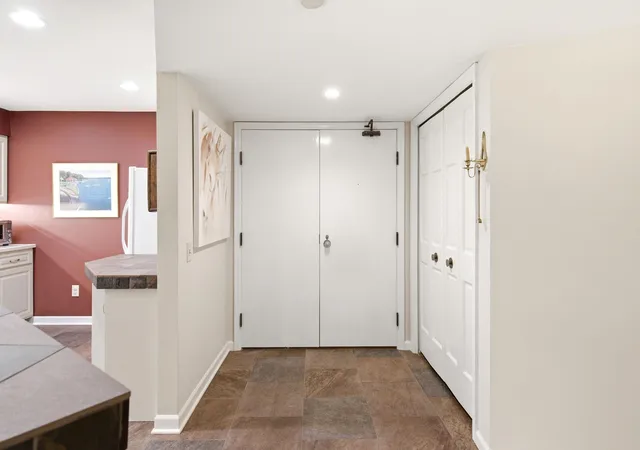 Homes for sale in Minnetonka, MN | 14319 Stewart Ln #207, Minnetonka, MN 55345 | MLS# 7101718