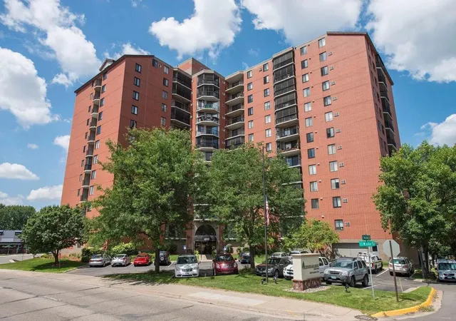 Photo 1 of Condo for sale at 6500 Woodlake Dr #313, Minneapolis, MN 55423 | MLS# 7101723 | Listing updated on 2026-07-28