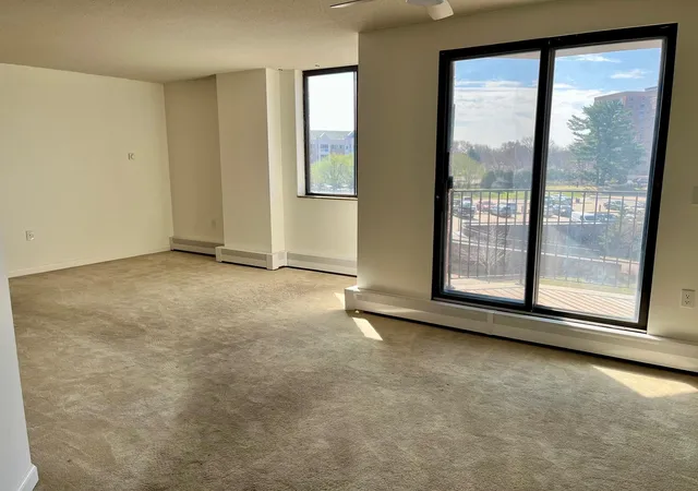 Photo 3 of Condo for sale at 6500 Woodlake Dr #313, Minneapolis, MN 55423 | MLS# 7101723 | Listing updated on 2026-07-28