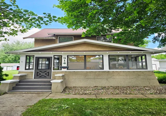 Homes for sale in Montevideo, MN | 914 N 4th St, Montevideo, MN 56265 | MLS# 7101731