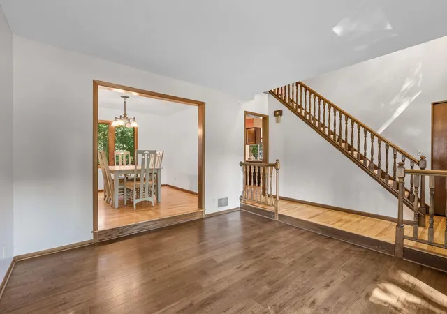 Photo 4 of Sale Pending at 10298 Mooer Ln, Eden Prairie, MN 55347 | MLS# 7101744 | Listing updated on 2026-10-22