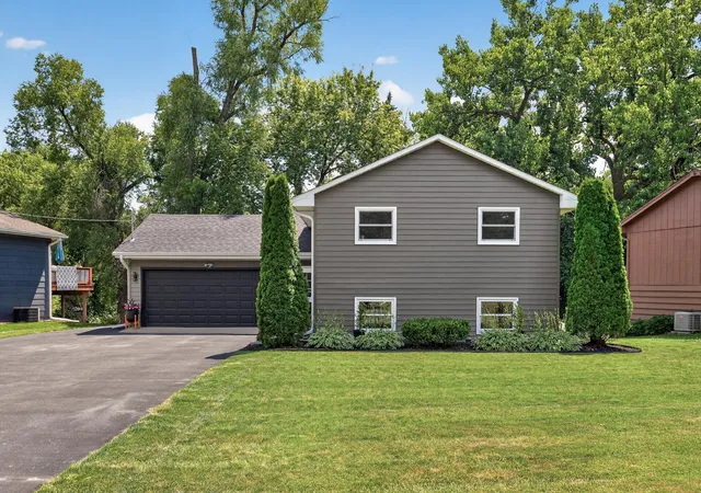 Homes for sale in Prior Lake, MN | 4345 Dakota St Se, Prior Lake, MN 55372 | MLS# 7101755