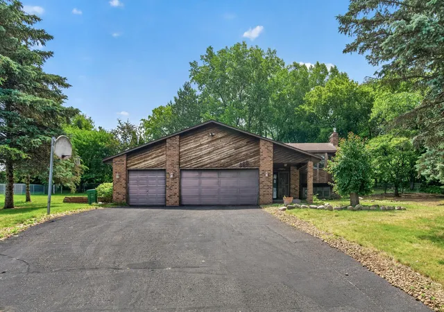 Homes for sale in Mendota Heights, MN | 888 Nina Ct, Mendota Heights, MN 55118 | MLS# 7101783