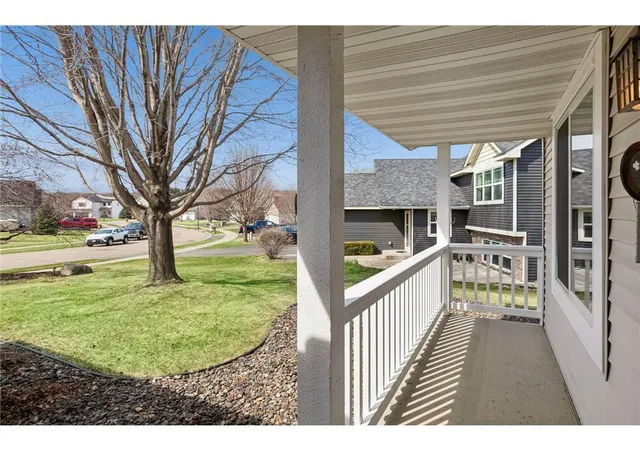 4th image of 49 Windsor Wood Path, Hudson, WI 54016 | MLS# 7101812