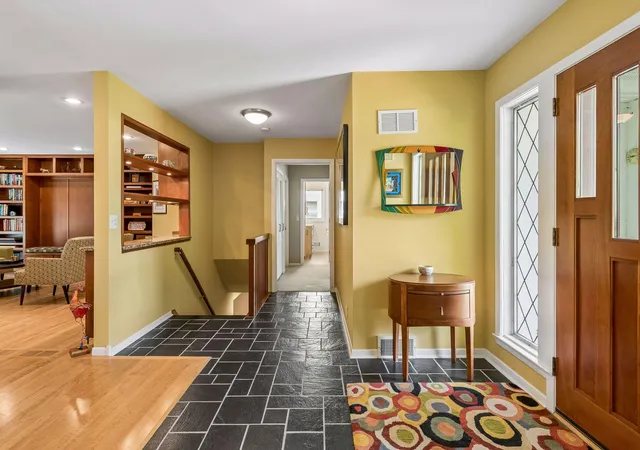 Photo 3 of Single family home for sale at 2516 Monterey Ave S, Minneapolis, MN 55416 | MLS# 7101815 | Listing updated on 2026-08-18