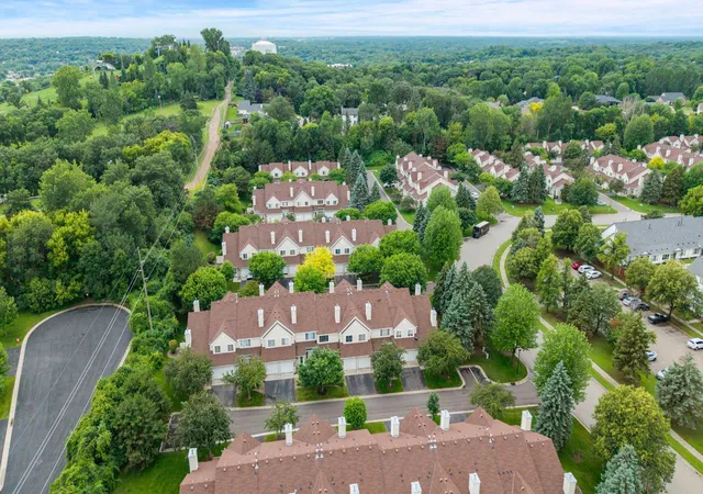 Photo 2 of Single family home for sale at 15345 Greenhaven Ln #111, Burnsville, MN 55306 | MLS# 7101820 | Listing updated on 2026-08-06