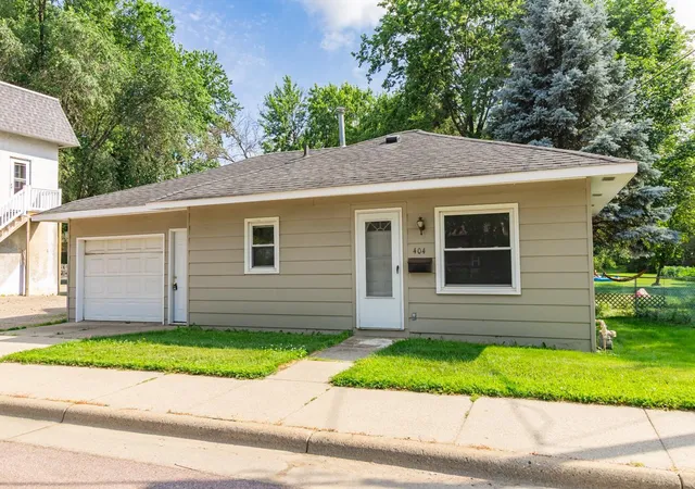 Homes for sale in Jordan, MN | 404 2nd St W, Jordan, MN 55352 | MLS# 7101838