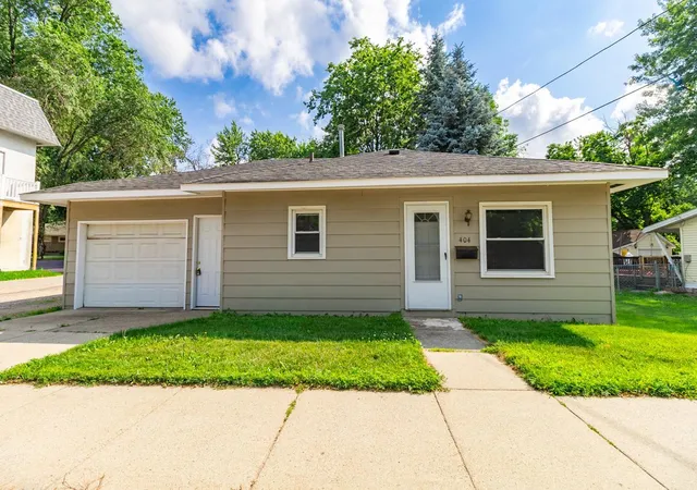 Homes for sale in Jordan, MN | 404 2nd St W, Jordan, MN 55352 | MLS# 7101838