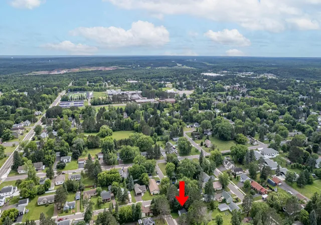14th image of 411 21st St, Cloquet, MN 55720 | MLS# 7101876