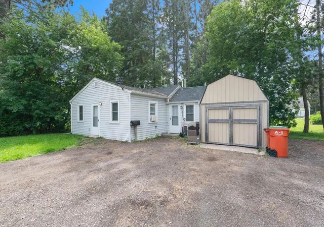 1st image of 411 21st St, Cloquet, MN 55720 | MLS# 7101876