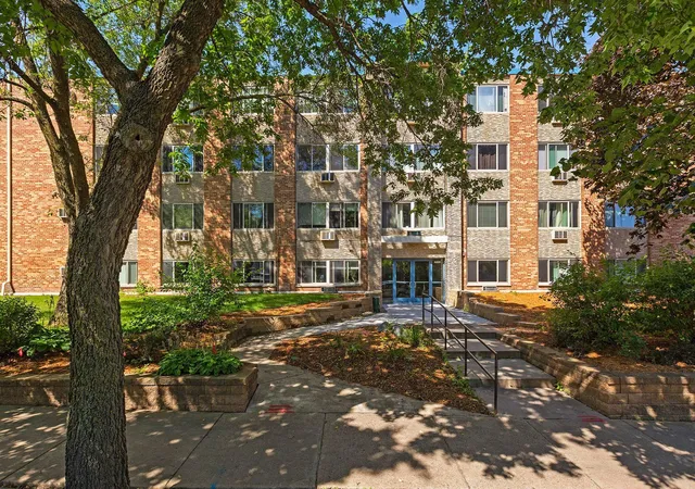 1st image of 4400 Upton Ave S #201, Minneapolis, MN 55410 | MLS# 7101910