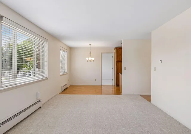 5th image of 4400 Upton Ave S #201, Minneapolis, MN 55410 | MLS# 7101910