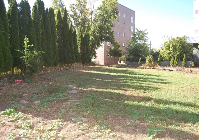 2nd image of 2530 Essex St Se, Minneapolis, MN 55414 | MLS# 7101919