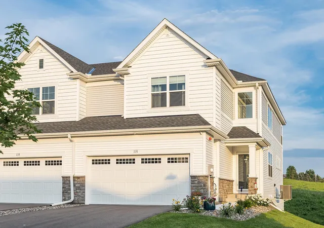 Photo 2 of Single family home for sale at 131 Huntington Dr, Waconia, MN 55387 | MLS# 7101923 | Listing updated on 2026-09-14