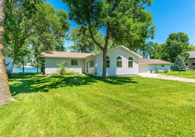 Homes for sale in Clitherall, MN | 41579 Ukkelberg Dr, Clitherall, MN 56524 | MLS# 7101942
