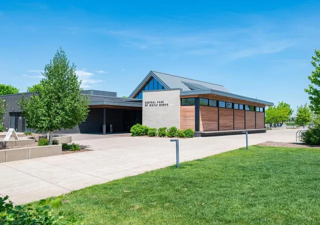 35th image of 8100 Evergreen Ln N, Maple Grove, MN 55369 | MLS# 7101991