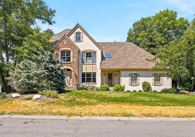 Photo 1 of Single family home for sale at 4819 137th Street W, Saint Paul, MN 55124 | MLS# 7102029 | Listing updated on 2026-09-13