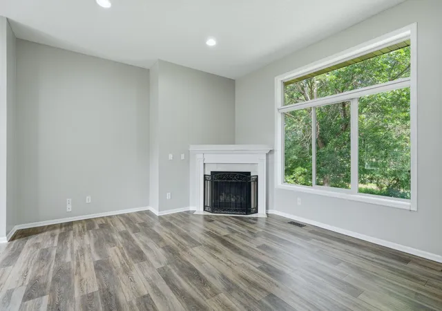 5th image of 10190 Noble Ct N, Minneapolis, MN 55443 | MLS# 7102039