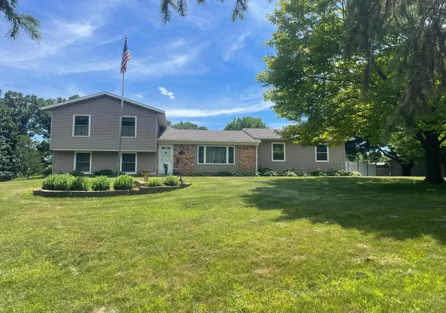 Photo 1 of Single family home for sale at 3925 8th Street Ne, Willmar, MN 56201 | MLS# 7102055 | Listing updated on 2026-09-04