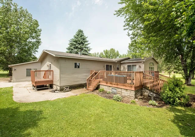 Photo 1 of Sale Pending at 1009 County Rd 10 Ne, Osakis, MN 56360 | MLS# 7102057 | Listing updated on 2026-07-31