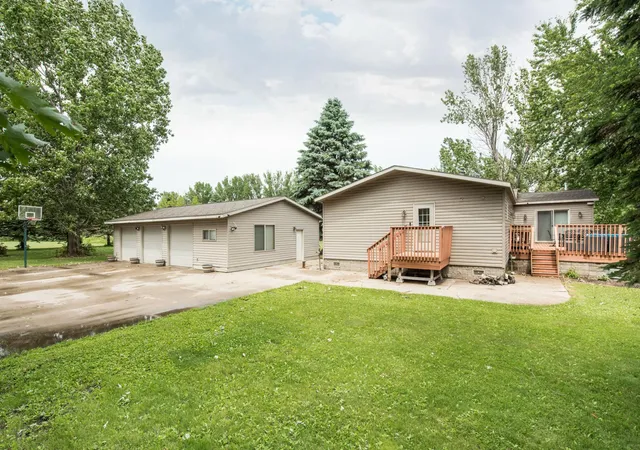Photo 2 of Sale Pending at 1009 County Rd 10 Ne, Osakis, MN 56360 | MLS# 7102057 | Listing updated on 2026-07-31