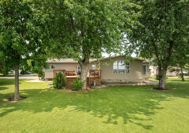 Homes for sale in Osakis, MN | 1009 County Road 10 Ne, Osakis, MN 56360 | MLS# 7102057