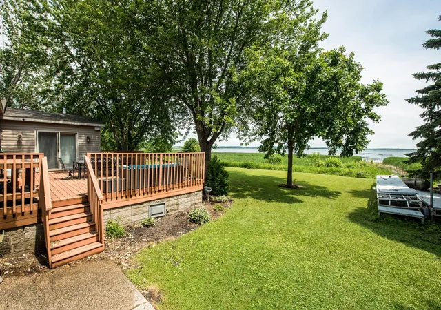 Homes for sale in Osakis, MN | 1009 County Road 10 Ne, Osakis, MN 56360 | MLS# 7102057