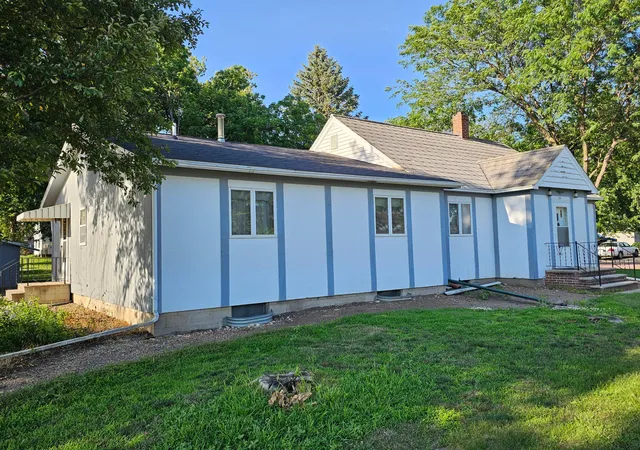 Homes for sale in Sanborn, MN | 131 E Dineen St, Sanborn, MN 56083 | MLS# 7102063