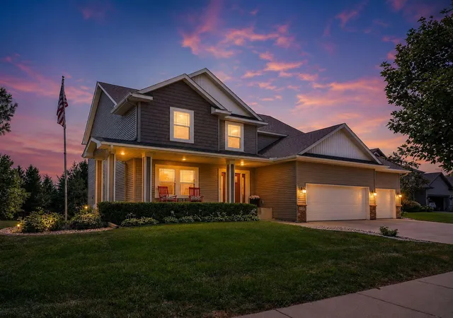 2nd image of 1631 Sparrow Rd, Waconia, MN 55387 | MLS# 7102079