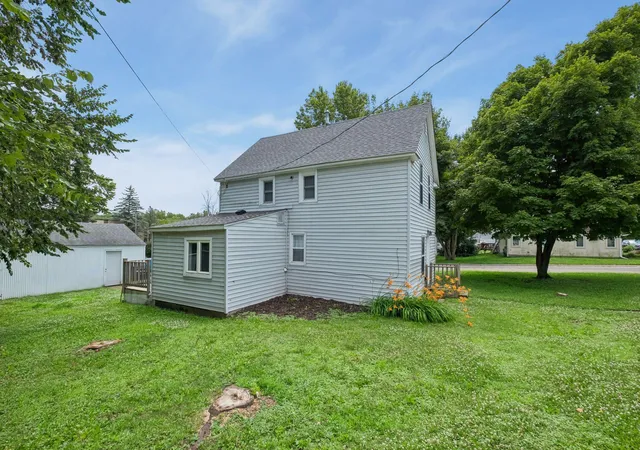 Homes for sale in Faribault, MN | 415 Francis St, Faribault, MN 55021 | MLS# 7102087