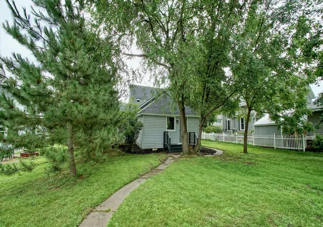 38th image of 1308 Norwood St, Red Wing, MN 55066 | MLS# 7102119