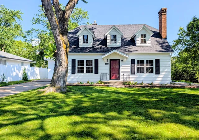 1st image of 722 1st Ave Se, Long Prairie, MN 56347 | MLS# 7102147
