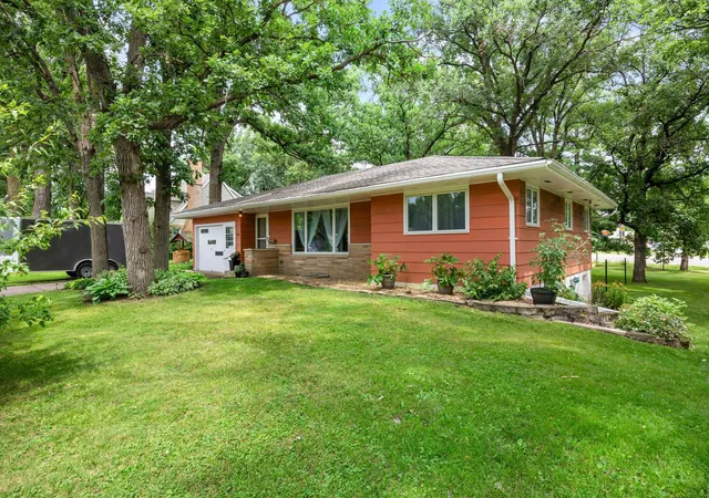 1st image of 540 Clark St, Mora, MN 55051 | MLS# 7102148