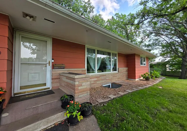 2nd image of 540 Clark St, Mora, MN 55051 | MLS# 7102148