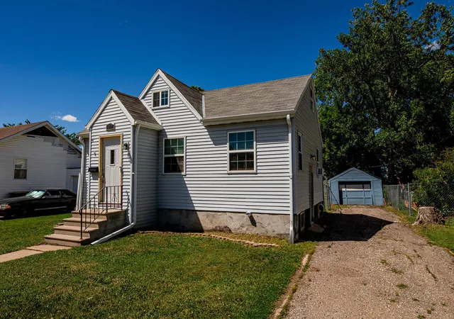 Homes for sale in West Fargo, ND | 318 1st Ave E, West Fargo, ND 58078 | MLS# 7102169